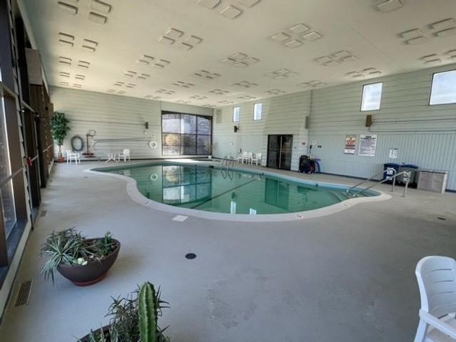 a hot tub, and a sauna. | Image 30