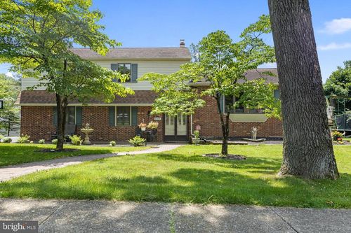 1565 Caroline Dr, ASTON, PA, 19014-1049 | Card Image