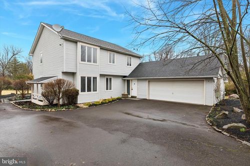 1734 Hallman Dr, BLUE BELL, PA, 19422-3575 | Card Image