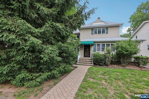 134 7th St, Cresskill, NJ, 07626-2005 | Card Image