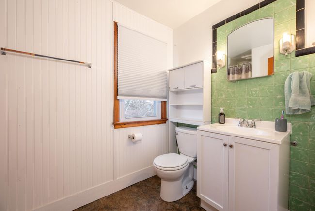 3/4 Bath Upper | Image 24