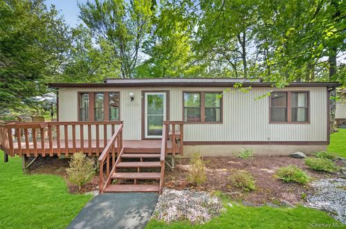 4 Ivanhoe Ct, Monticello, NY, 12701-8465 | Card Image