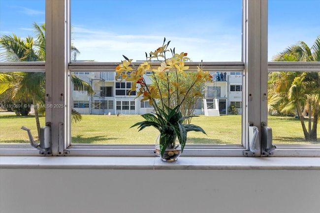 APT-109 - 2200 Park Ln, Condo with 1 bedrooms, 2 bathrooms and null parking in Hollywood FL | Image 22
