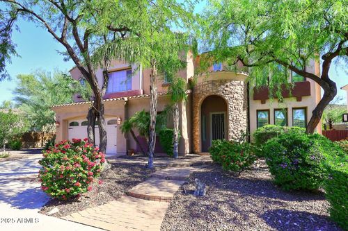 2422 E Charlotte Dr, Phoenix, AZ, 85024-5262 | Card Image