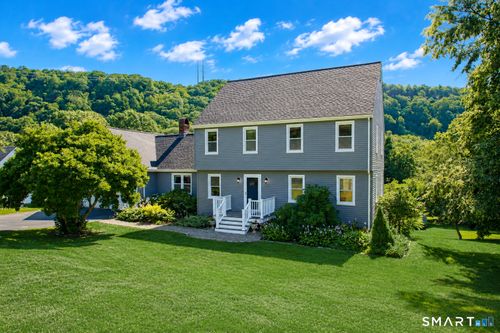 31 Cliffside Dr, Wallingford, CT, 06492-1923 | Card Image