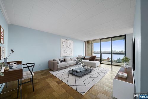 9060 Palisade Ave, North Bergen, NJ, 07047-6137 | Card Image