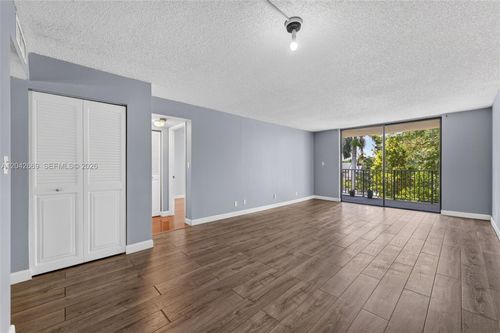 316-6190 Woodlands Blvd, Tamarac, FL, 33319-2572 | Card Image