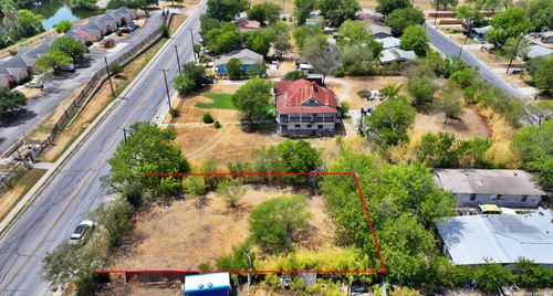 4515 W Martin St, San Antonio, TX, 78237-1650 | Card Image