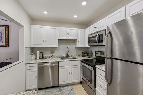 apt-120-251 S Cypress Rd, Pompano Beach, FL, 33060-7009 | Card Image