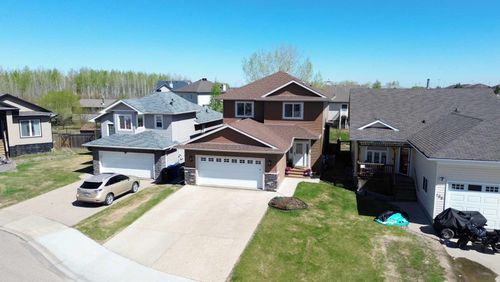 194 Nelson Lane, Fort Mcmurray, AB, T9K2S9 | Card Image