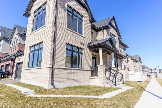 126 Settlers Crescent, House other with 4 bedrooms, 5 bathrooms and 4 parking in Bradford West Gwillimbury ON | Image 11