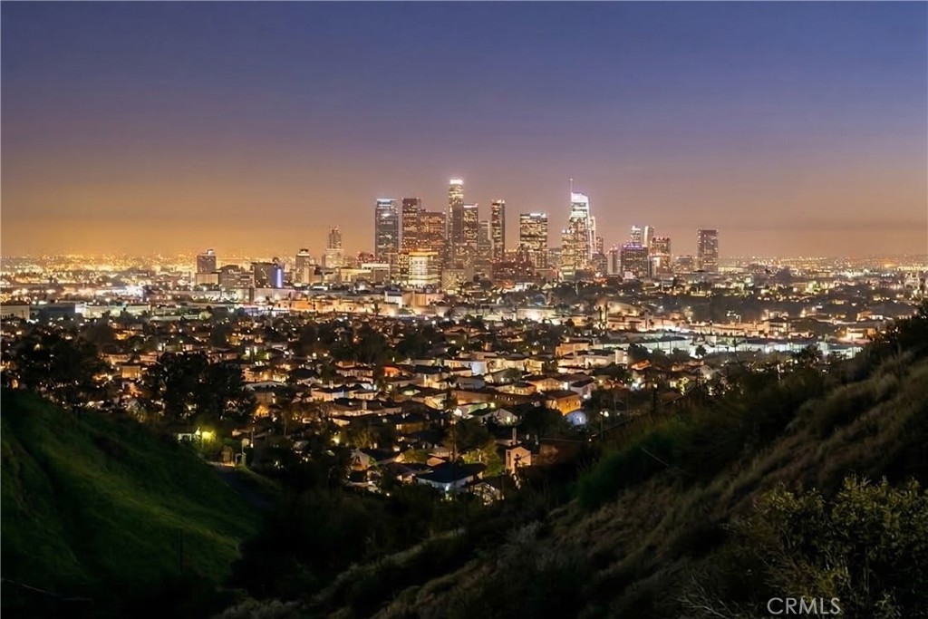 Land in Lincoln Heights