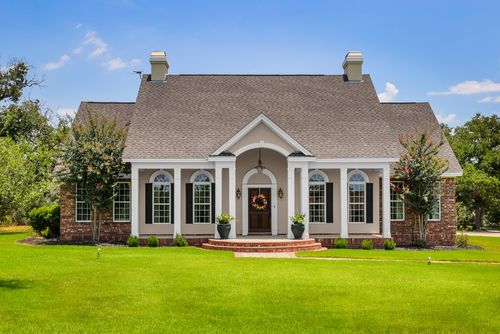 113 Pioneer Psge, Bastrop, TX, 78602-3602 | Card Image