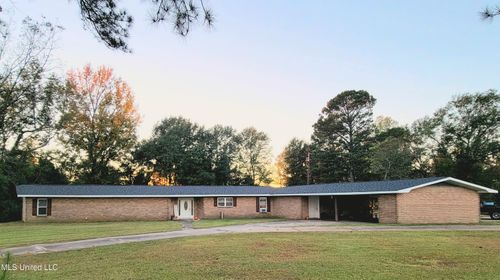270 Magnolia Dr, Raleigh, MS, 39153-6016 | Card Image