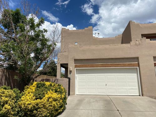 4236 Red Sun Dr Ne, Albuquerque, NM, 87110-9100 | Card Image