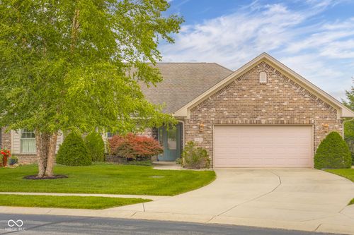 5029 Anna Maria Dr, Columbus, IN, 47203-8354 | Card Image