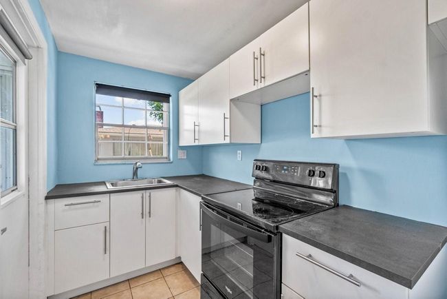 105 - 1965 Se 5th Ct, Condo with 1 bedrooms, 1 bathrooms and null parking in Pompano Beach FL | Image 12