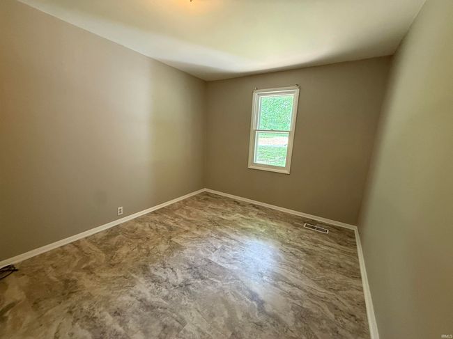 62 N County Road 175 E, House other with 3 bedrooms, 2 bathrooms and null parking in Winslow IN | Image 12