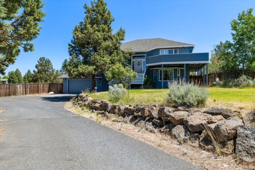 20984 Via Sierra, Bend, OR, 97702-9500 | Card Image