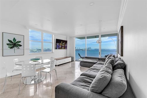 apt-1601-800 Claughton Island Dr, Miami, FL, 33131-2657 | Card Image