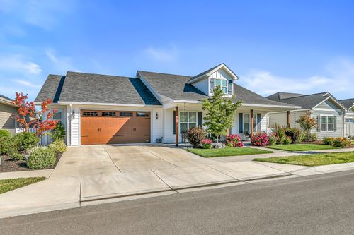 1741 River Run Street, Central Point, OR, 97502 | Card Image