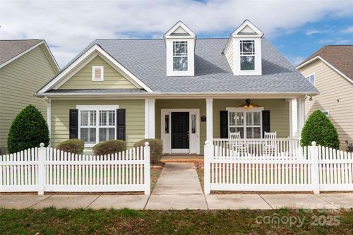 1011 Phar Lap Dr, Indian Trail, NC, 28079-5754 | Card Image