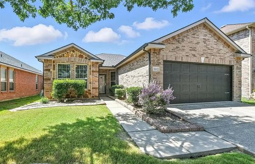 5817 Deck House Rd, Fort Worth, TX, 76179-5262 | Card Image