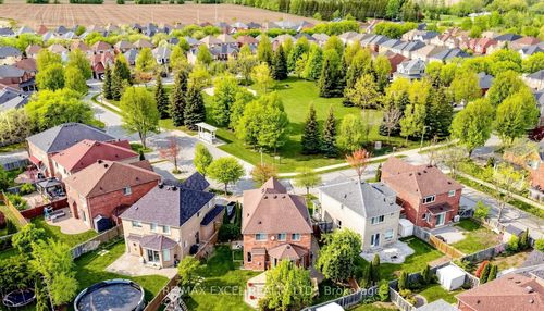 68 Chestertown Square, Markham, ON, L6C2R4 | Card Image