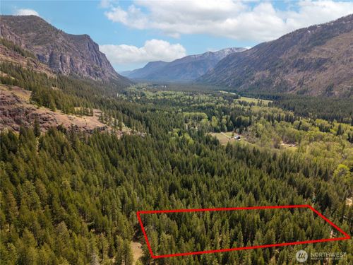 578 Lost River Road, Mazama, WA, 98833 | Card Image