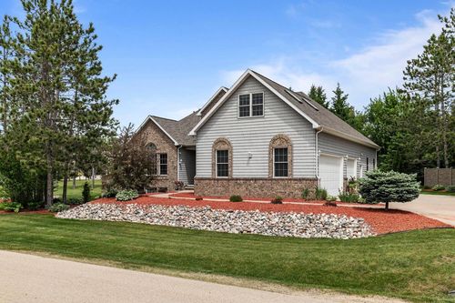 421 S Pine Grove Lane, HORTONVILLE, WI, 54944 | Card Image