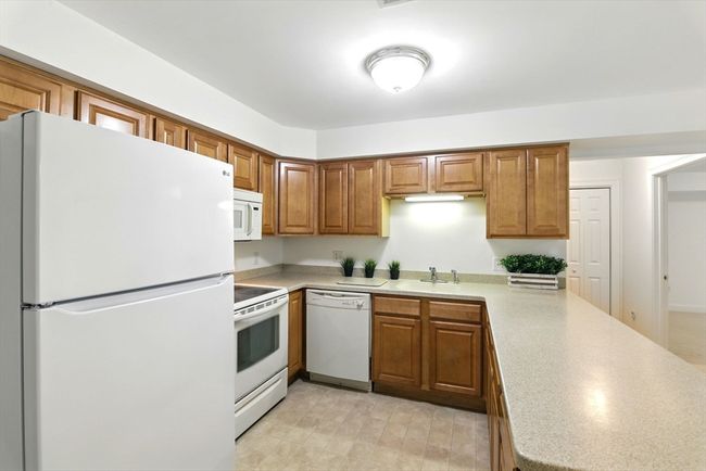 UNIT-619 - 26 Green Leaves Dr, Condo with 1 bedrooms, 1 bathrooms and 1 parking in Amherst MA | Image 11