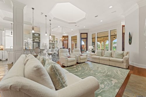 21005 Waterfront East Dr, Maurepas, LA, 70449-5301 | Card Image