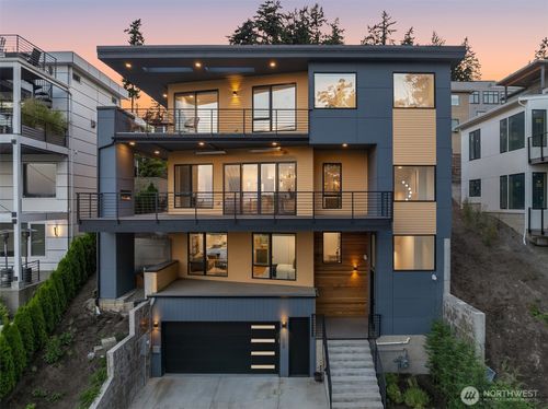 11909 90th Ave Ne, Kirkland, WA, 98034-6149 | Card Image