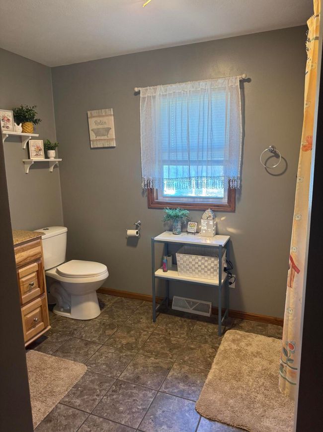 31004 Middle Crossing Rd, House other with 3 bedrooms, 2 bathrooms and null parking in Dowagiac MI | Image 11