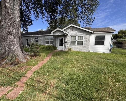 1210 Fairway Dr, Kenner, LA, 70062-6616 | Card Image
