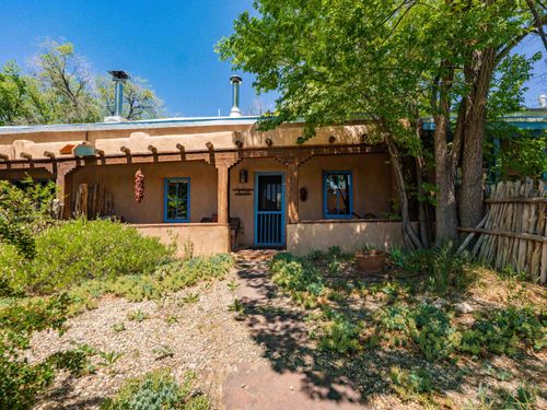 124 La Loma Plz, Taos, NM, 87571-6544 | Card Image