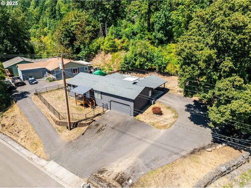 2229 Nw 6th Pl, Camas, WA, 98607-2554 | Card Image