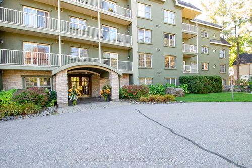 110-24 Ontario St, Bracebridge, ON, P1L2H5 | Card Image