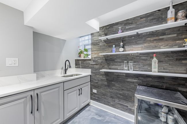 *** WET BAR *** | Image 49