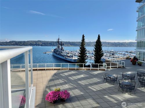 204-360 Washington Ave, Bremerton, WA, 98337-1899 | Card Image