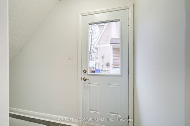 489 Lancelot Cres, House attached with 4 bedrooms, 2 bathrooms and 3 parking in Oshawa ON | Image 23