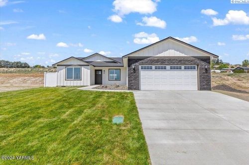 Lot 105 Sw Crescent Avenue, Sunnyside, WA, 98944 | Card Image