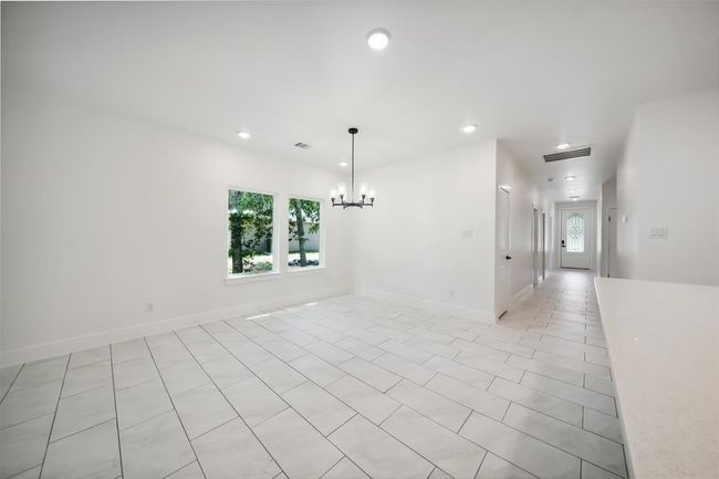 708 Azalea St, House other with 4 bedrooms, 2 bathrooms and 2 parking in Prairie View TX | Image 14