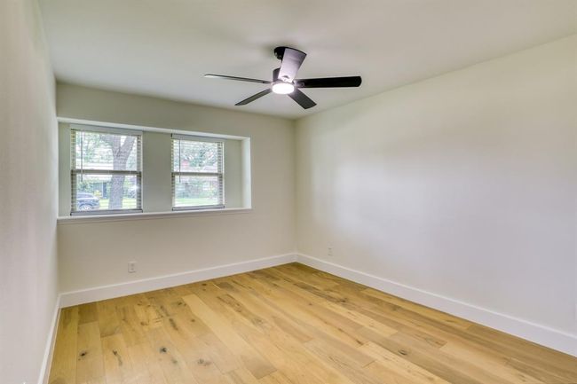 One of two guest bedrooms | Image 27