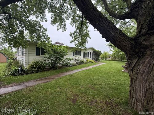 6455 Mayville Rd, Marlette, MI, 48453-9759 | Card Image