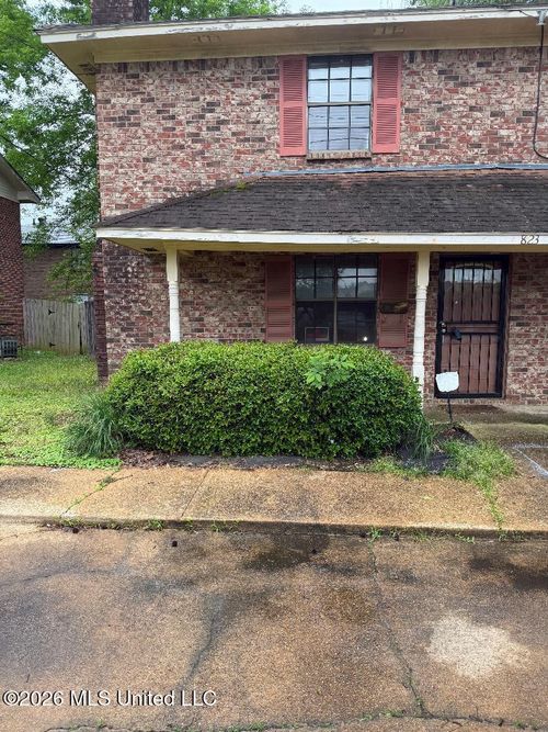 823 N Woodbury Road, Jackson, MS, 39206 | Card Image