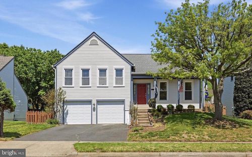 13704 Springhaven Dr, CHANTILLY, VA, 20151-3214 | Card Image