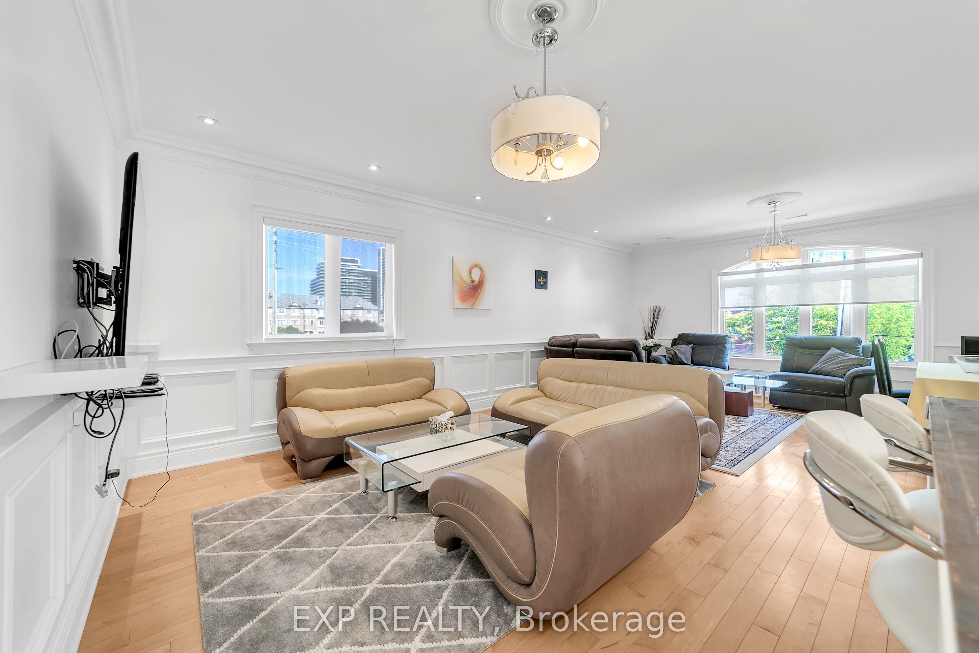 Residential Lease in Richmond Hill