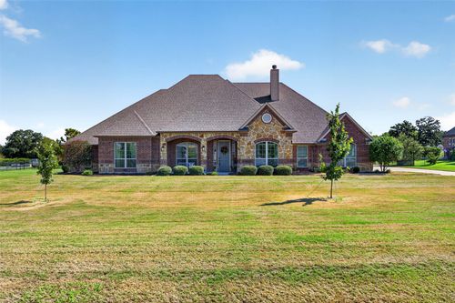 225 Diamond Rose Dr, Burleson, TX, 76028-0818 | Card Image