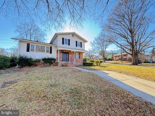 8909 Keewatin Rd, LANHAM, MD, 20706-1949 | Card Image